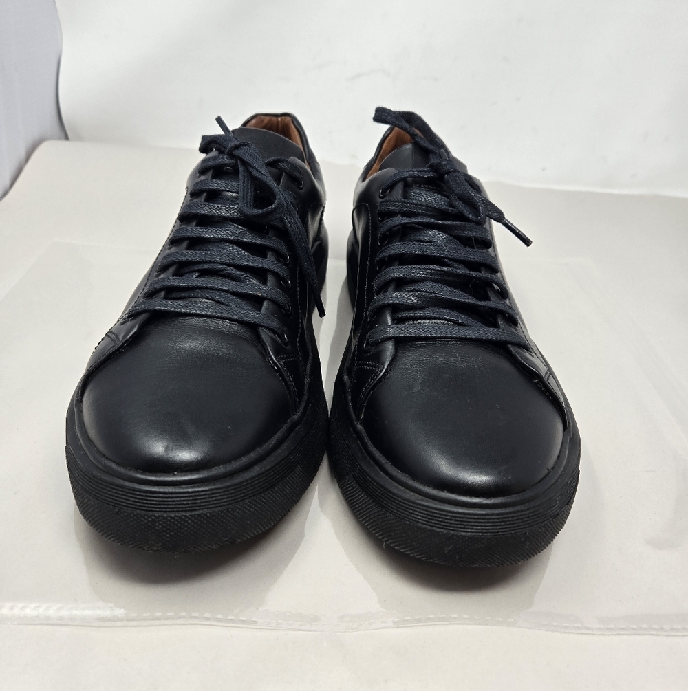 CNS Mens Sz 9.5 Black Leather Casual Comfort Sneakers Tall Wide Comfort Heel - Picture 2 of 11
